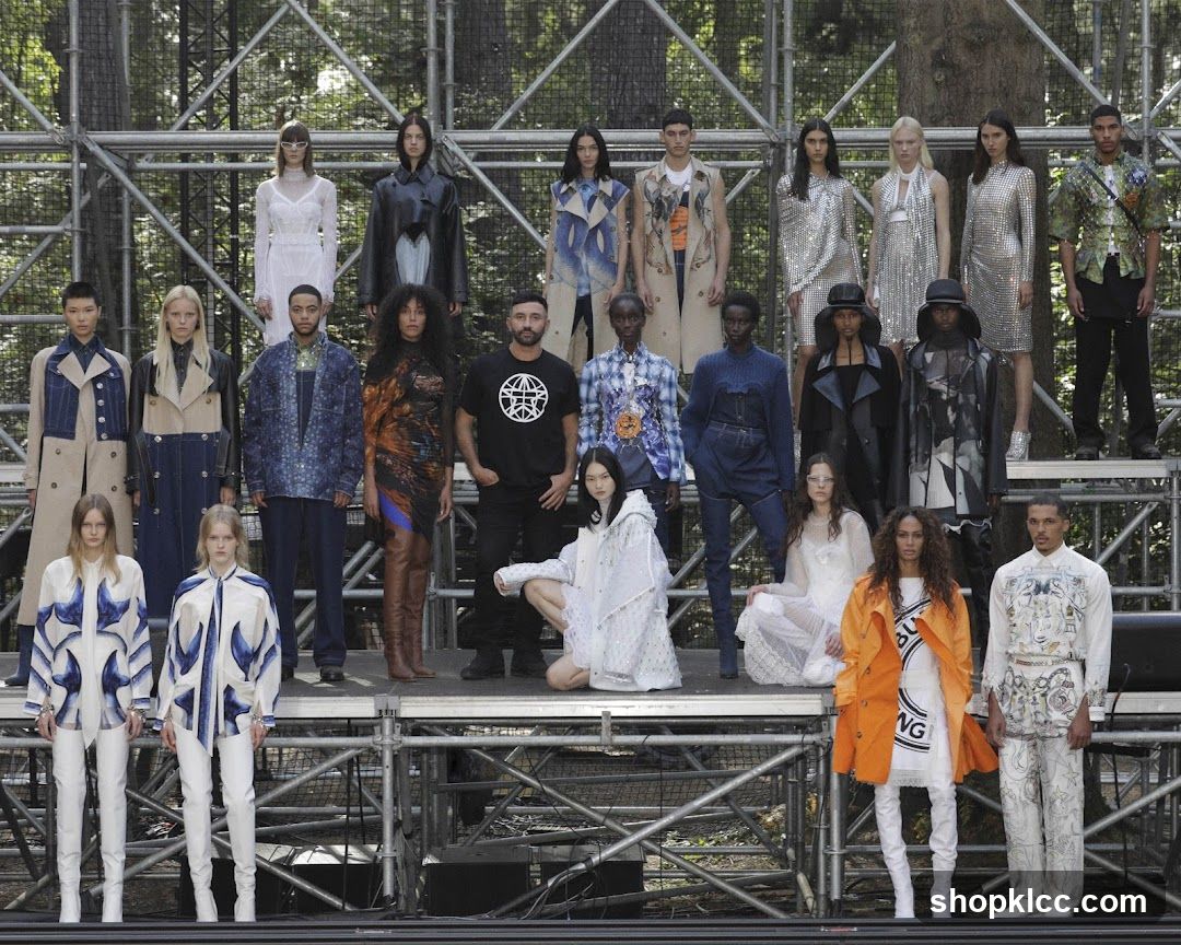 Fashion Show Presentation