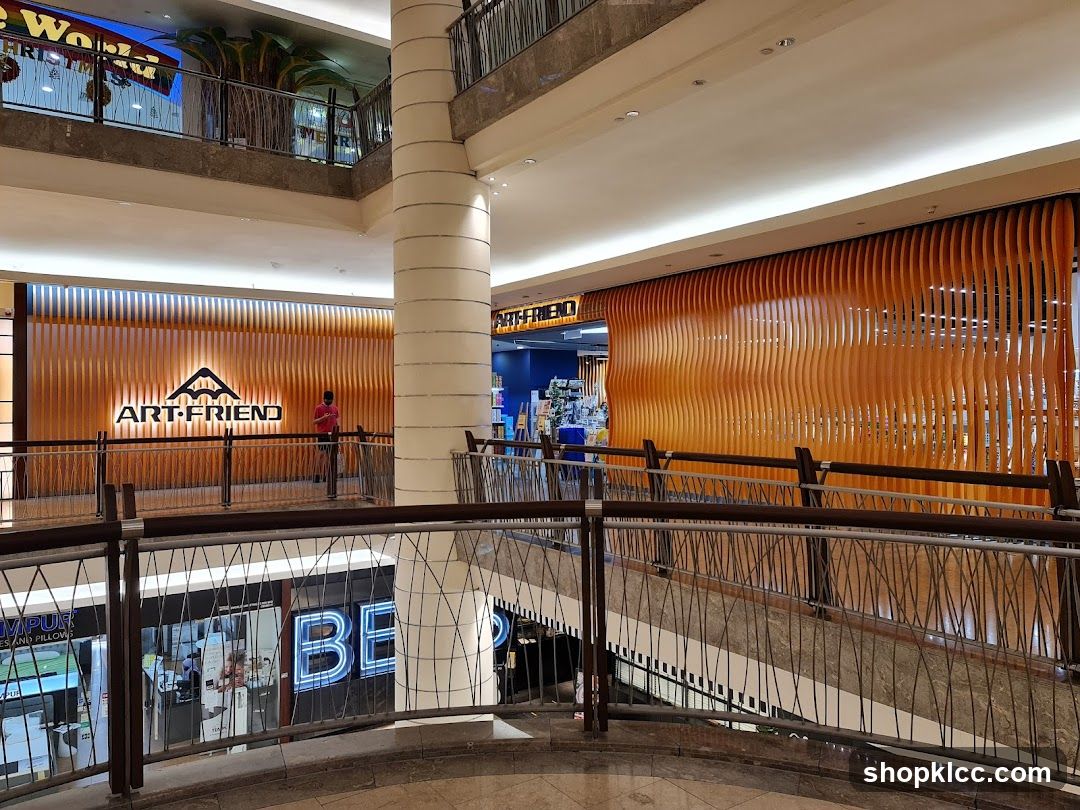 Interior of a shopping mall with an Art-Friend store