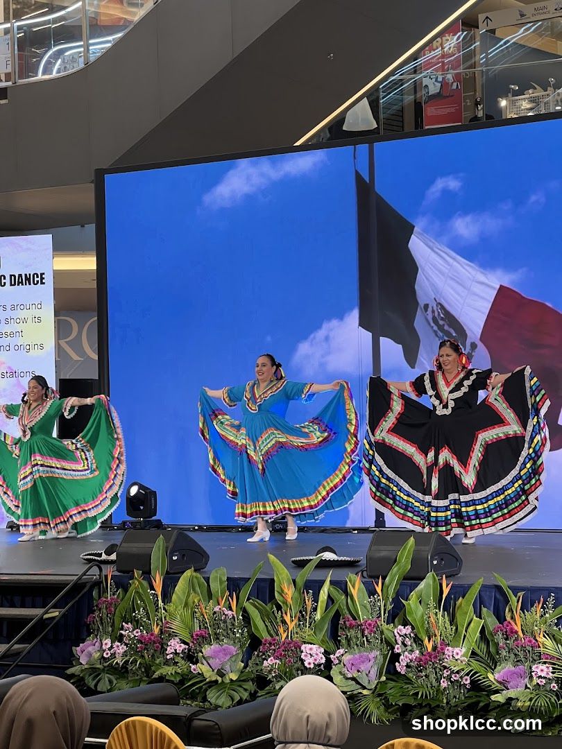 Mexican Folk Dance Performance