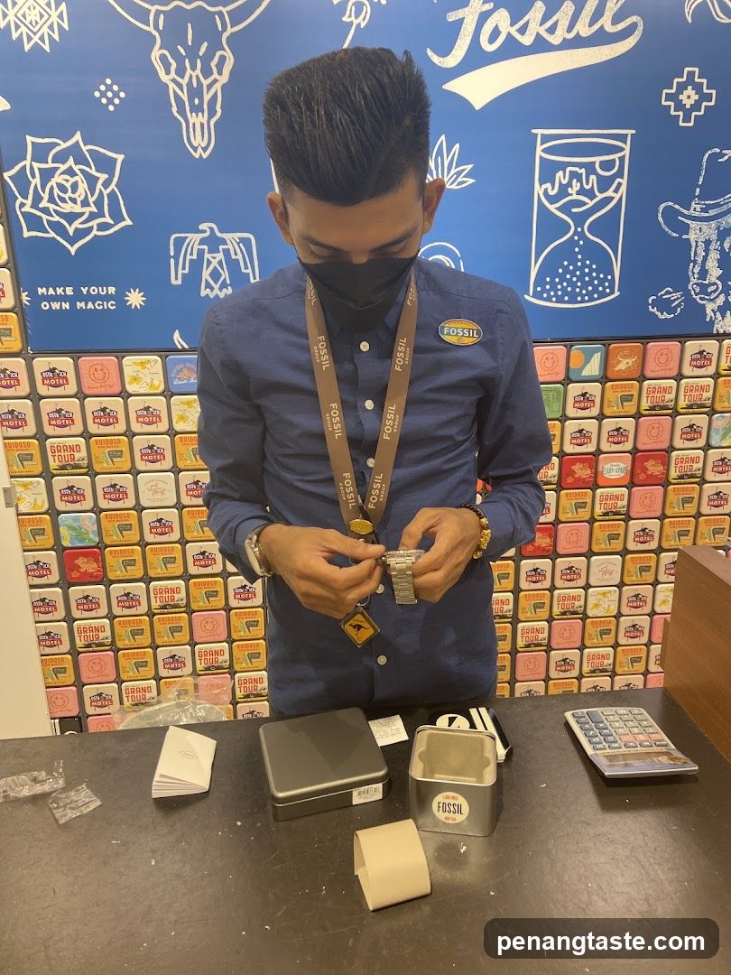 Fossil Store Display
