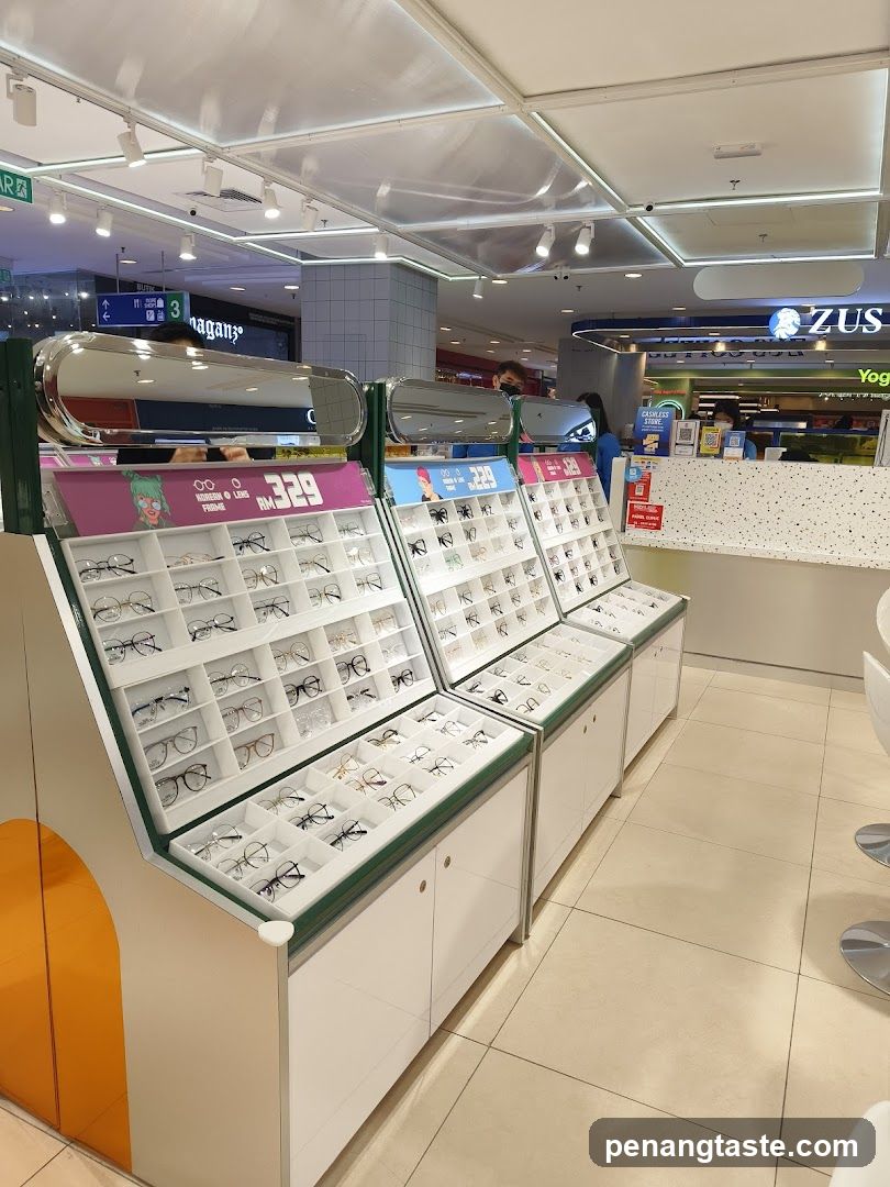 Eyewear Display
