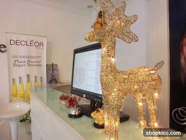 Decorated Receiving Desk with Branding