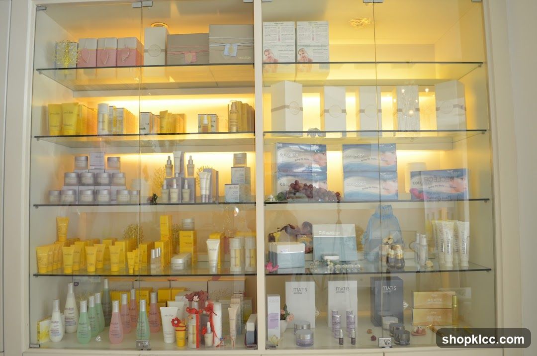 Beauty Product Display Cabinet