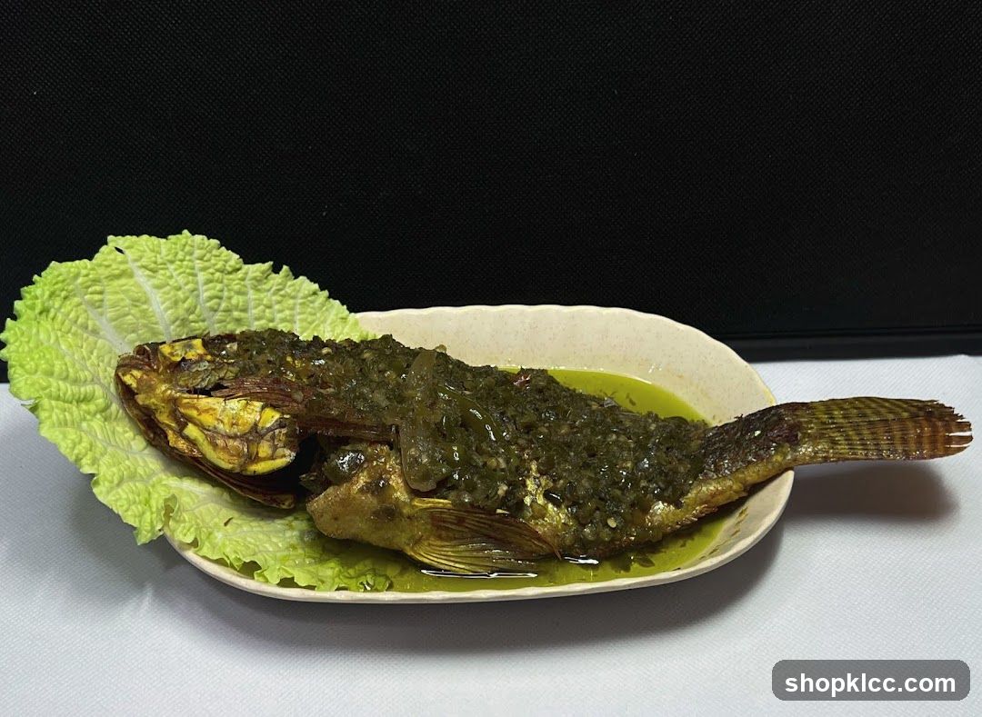 Whole Fish with Garlic Sauce