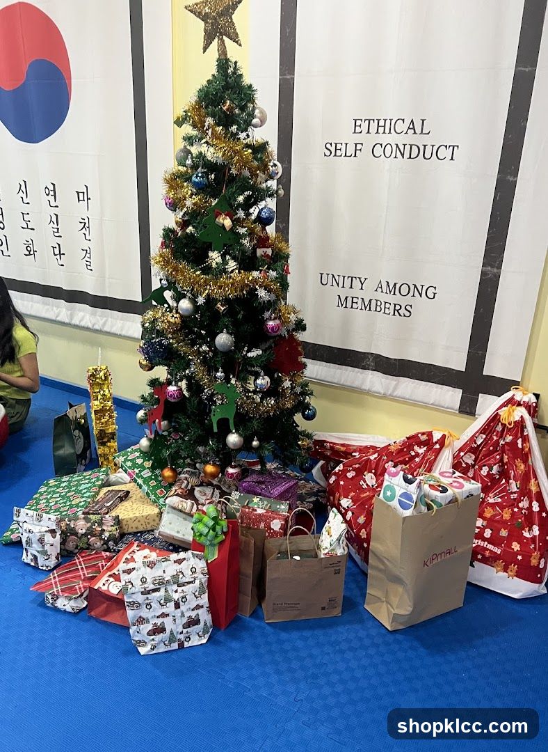 Christmas Tree with Gifts