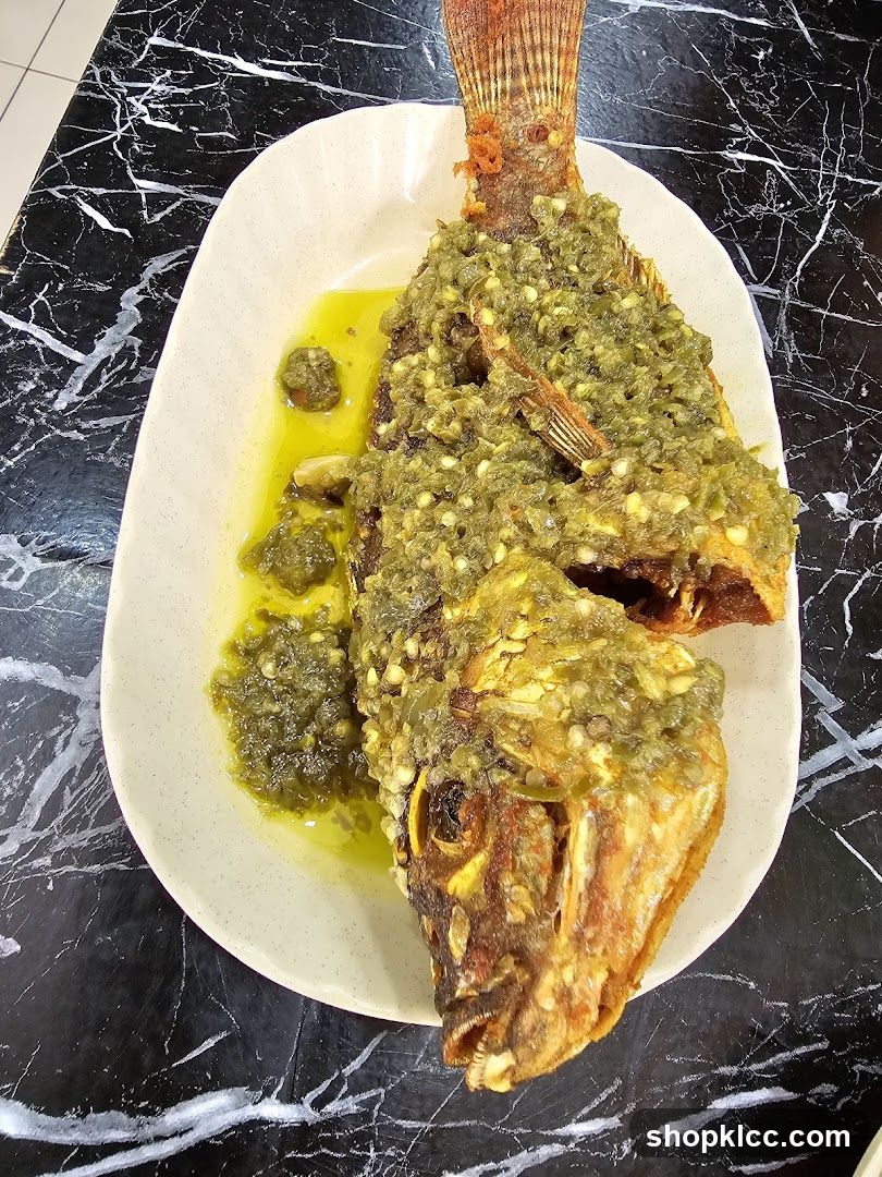 Fried Fish with Green Sauce