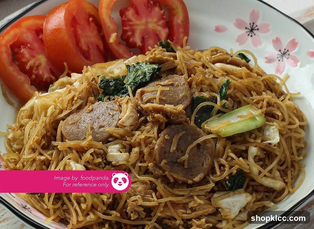 Fried Noodles with Sausage and Tomatoes