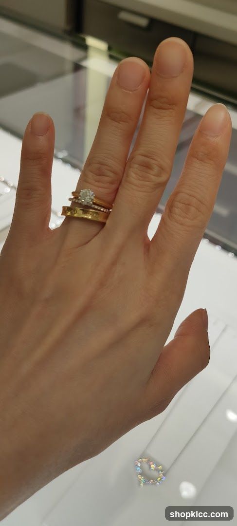 Diamond rings on a hand