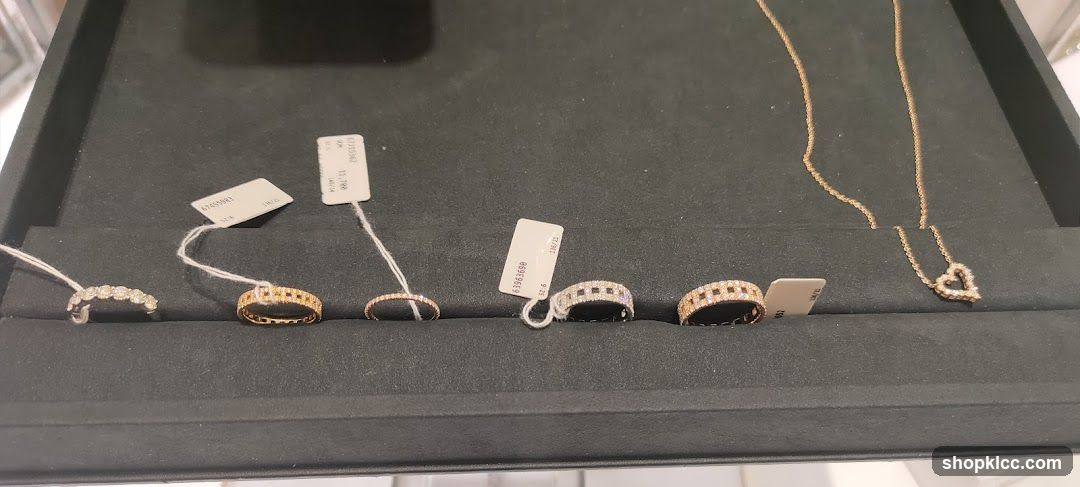 Diamond Jewelry Display