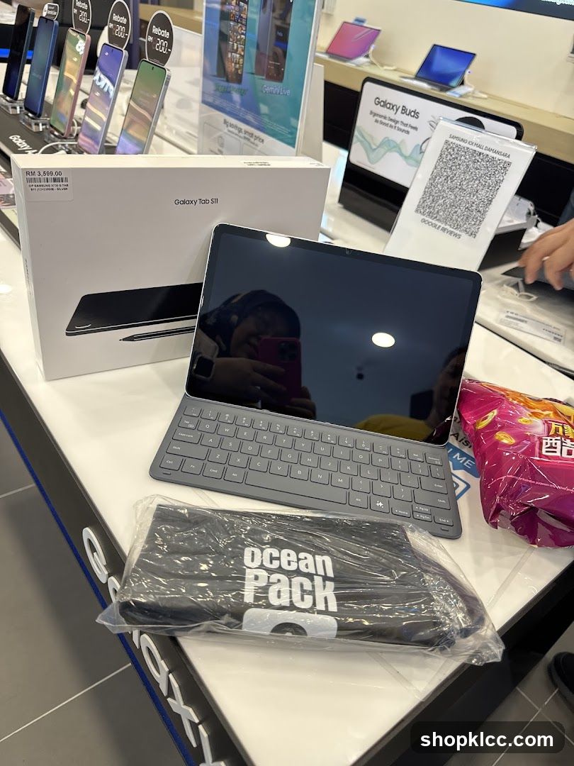 Samsung Galaxy Tab S11 Display