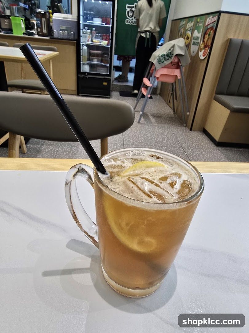 Iced Tea with Lemon