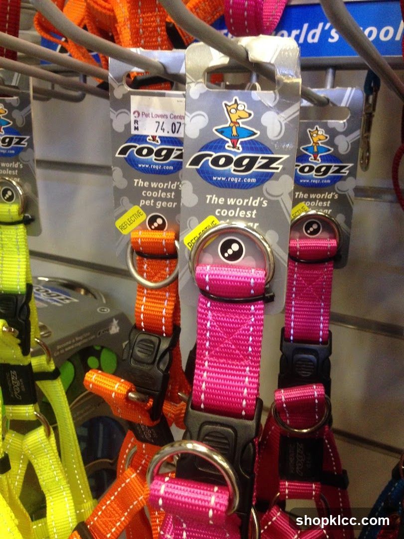 Pet Gear Display