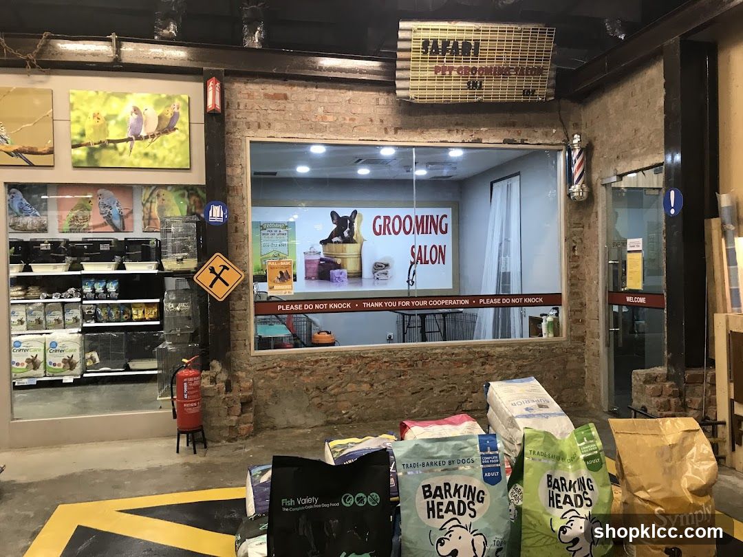 Pet Store and Grooming Salon