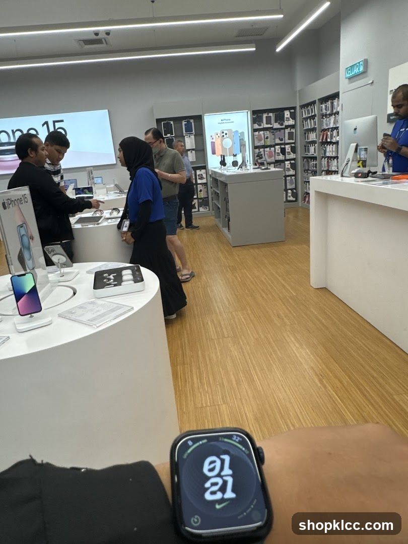 Apple Store Interior
