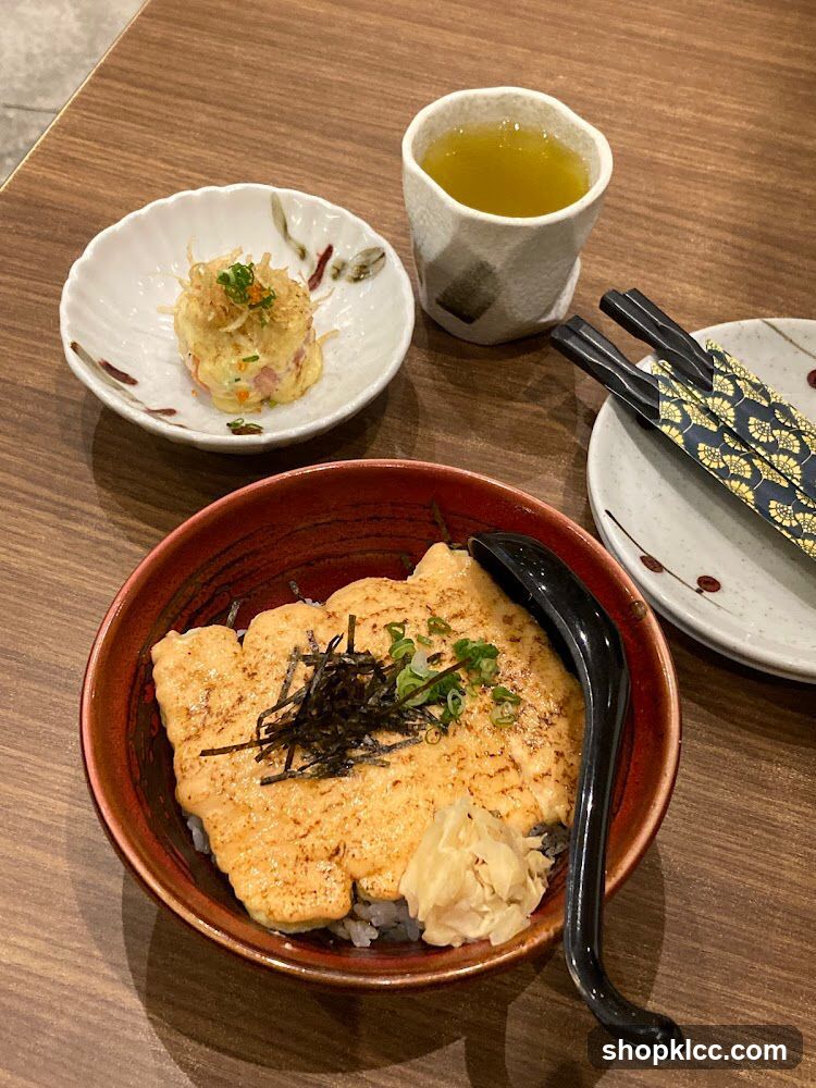 Salmon Donburi with Side Dish and Tea