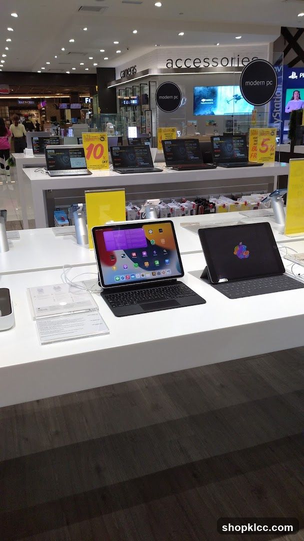 Electronics Store Display