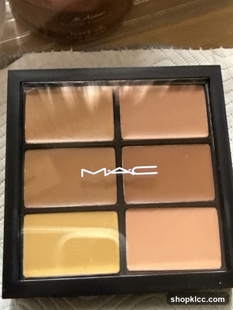 MAC Concealer Palette