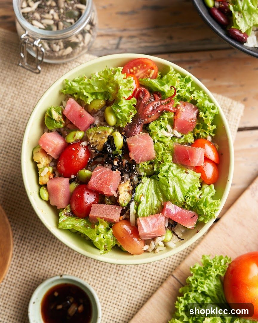 Poke Bowl with Tuna and Edamame
