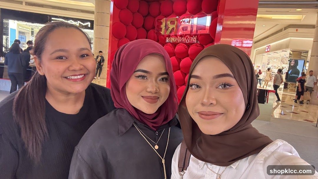 Three women posing for a selfie
