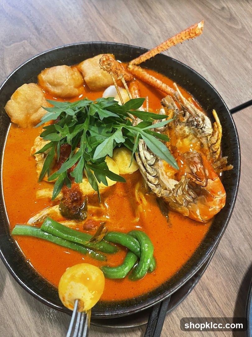 Laksa with Prawns and Tofu Puffs