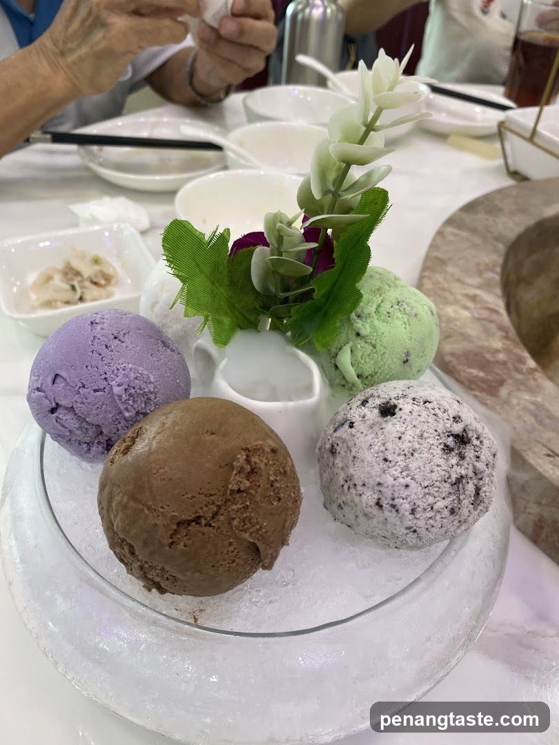 Assorted Ice Cream Scoops