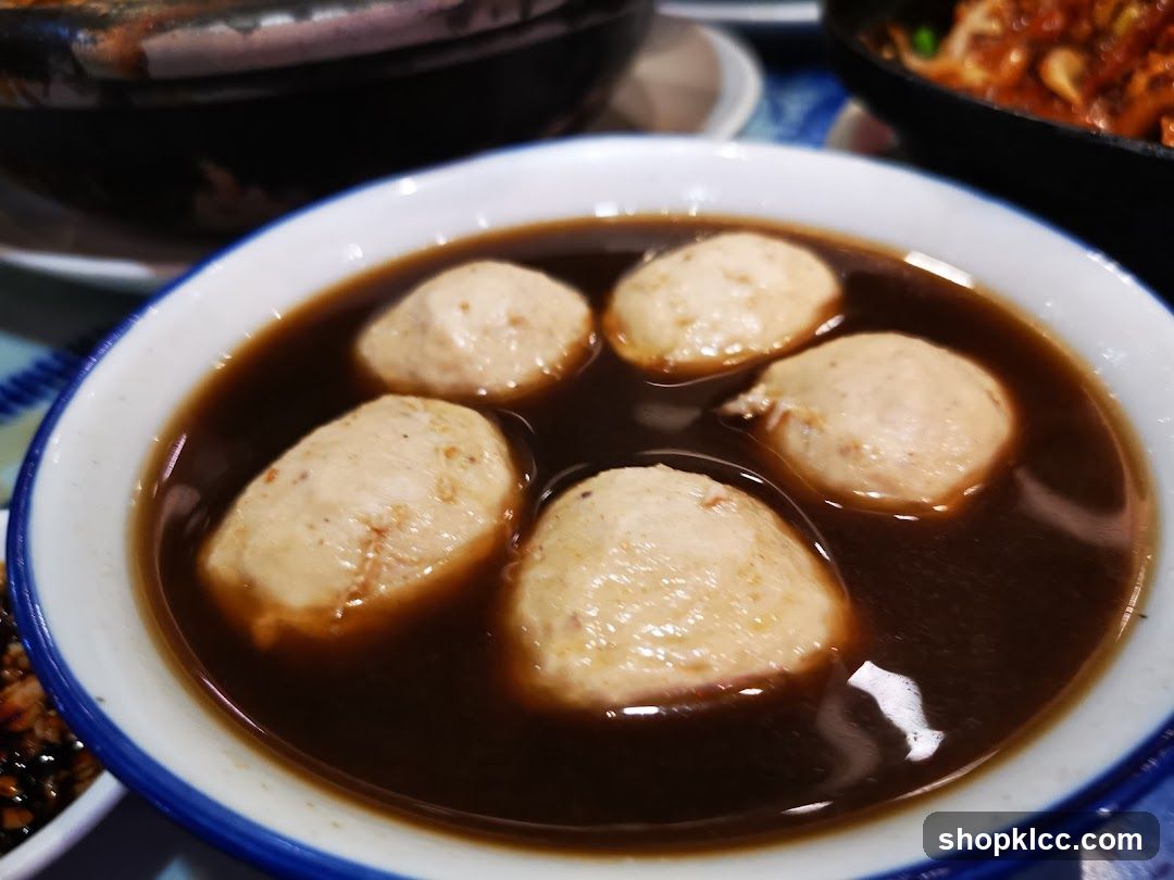 Fish Balls in Broth