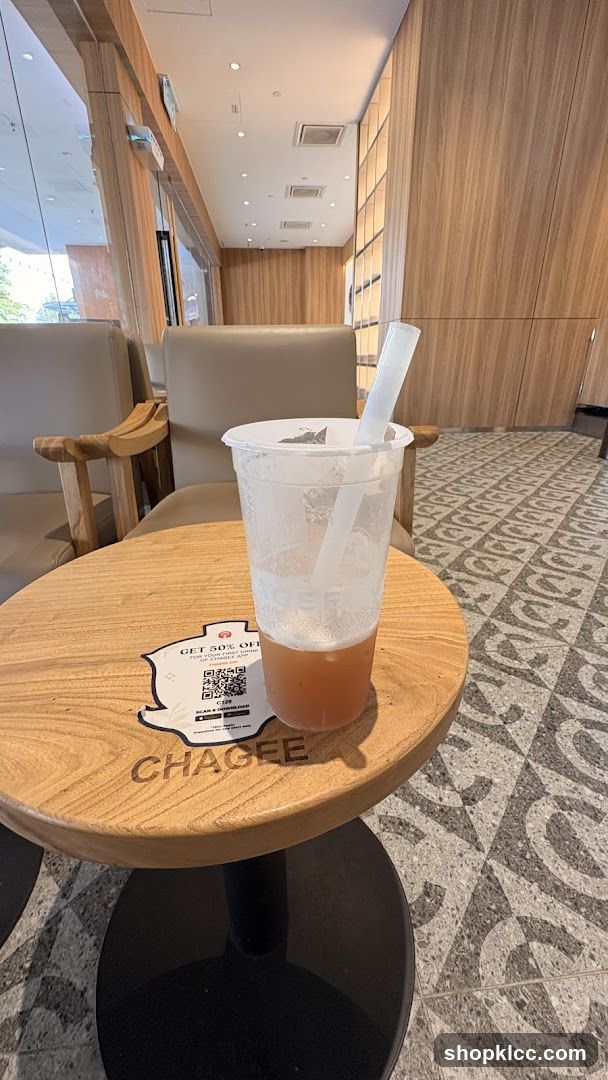 CHAGEE Drink on Table