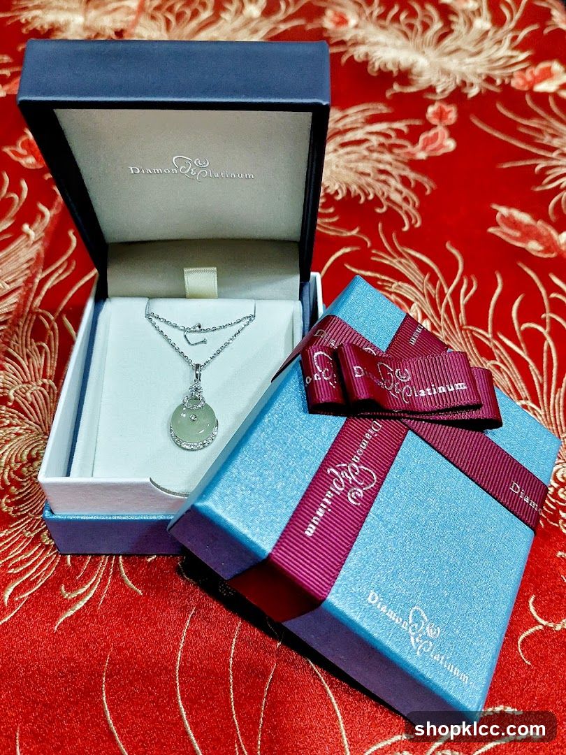 Jewelry Gift Set Display