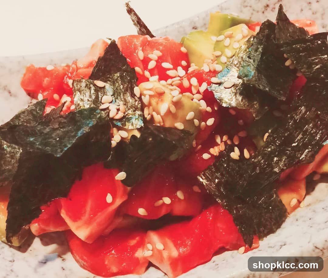 Sashimi Salad with Nori and Sesame Seeds
