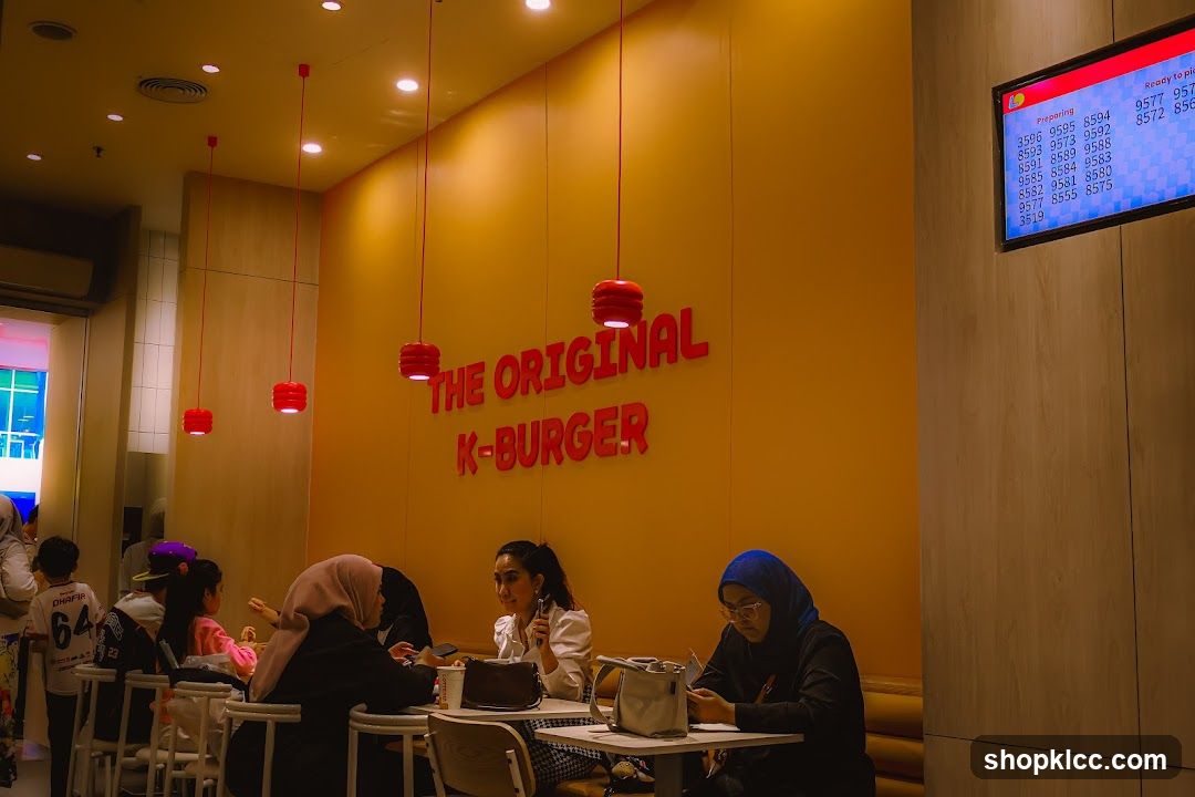 K-Burger Interior Scene