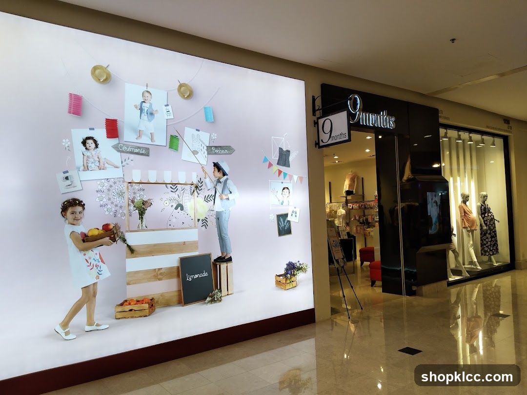 Shopping Mall Display and Storefront