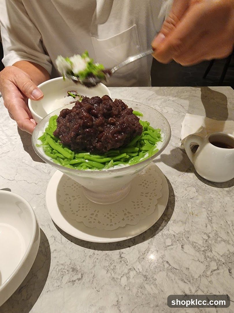 Dessert with Red Beans and Green Noodles