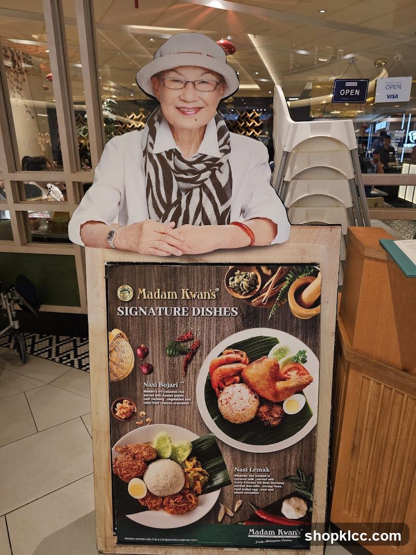 Madam Kwan's Signature Dishes Display