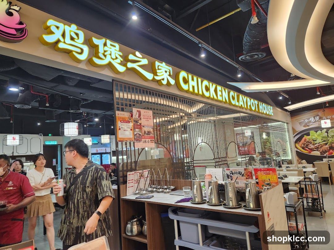 Chicken Claypot House Interior