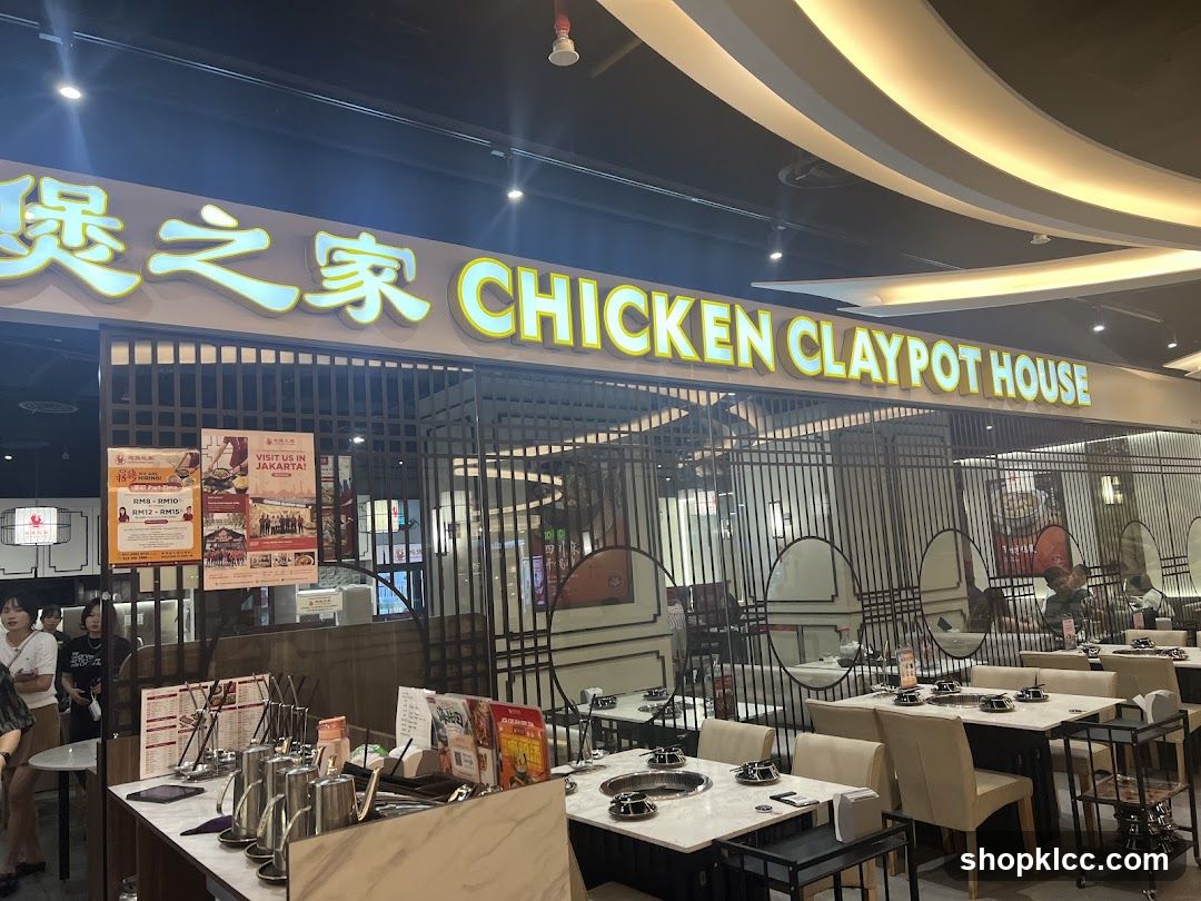 Chicken Claypot House Interior