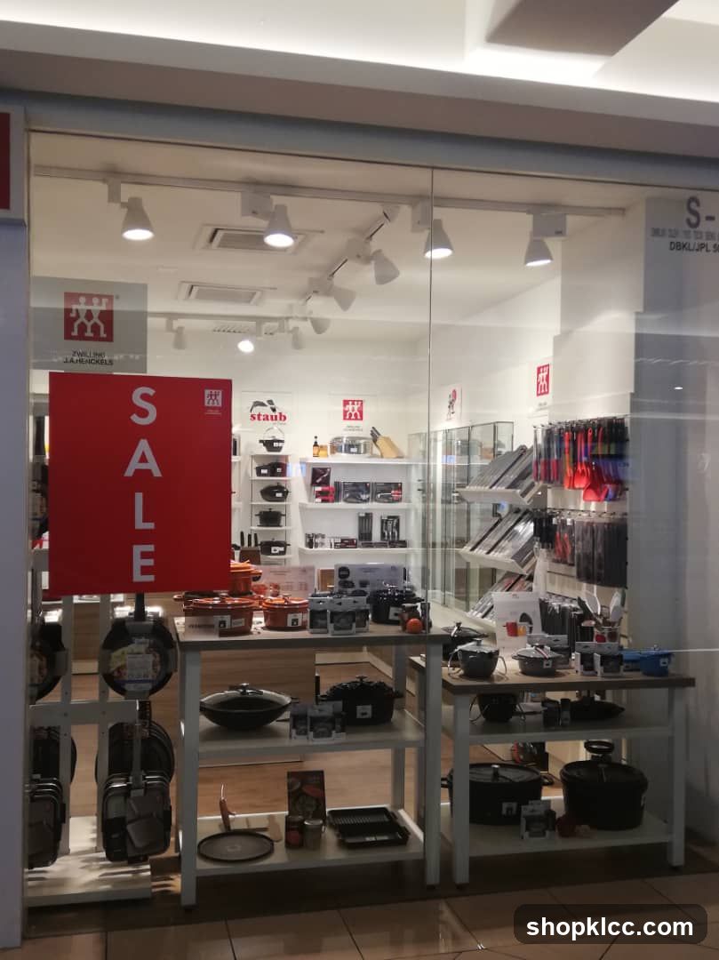 Kitchenware Store Display