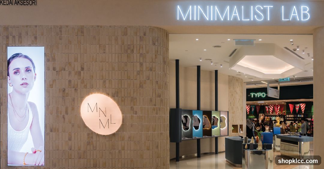 Minimalist Lab Store Entrance