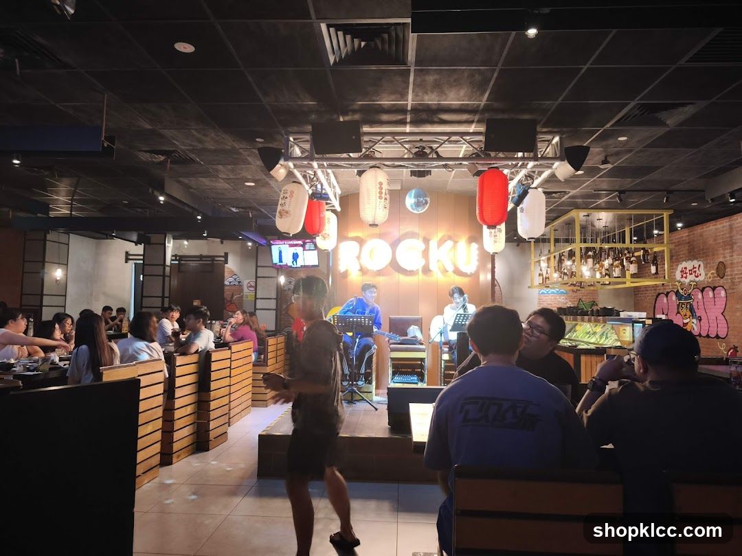 Restaurant with live music