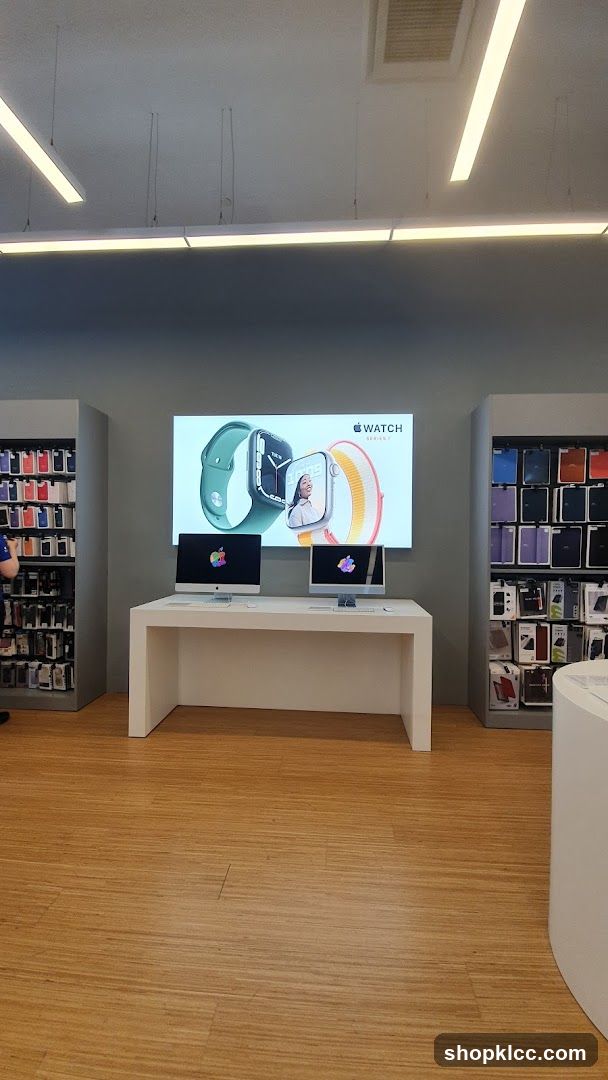Apple Store Display