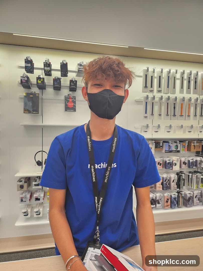 Store Employee