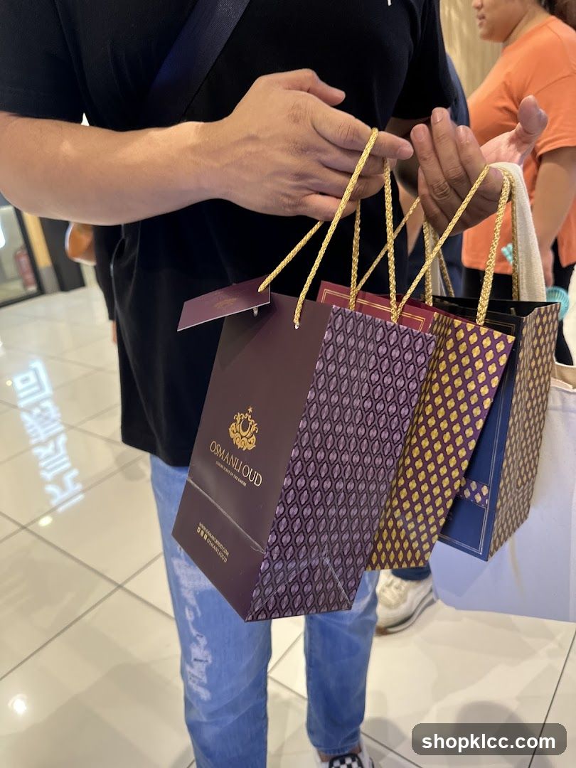 Shopping Bags with Ornament Branding