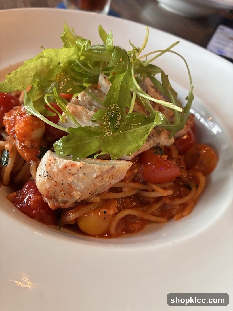 Pasta Dish with Arugula and Chicken
