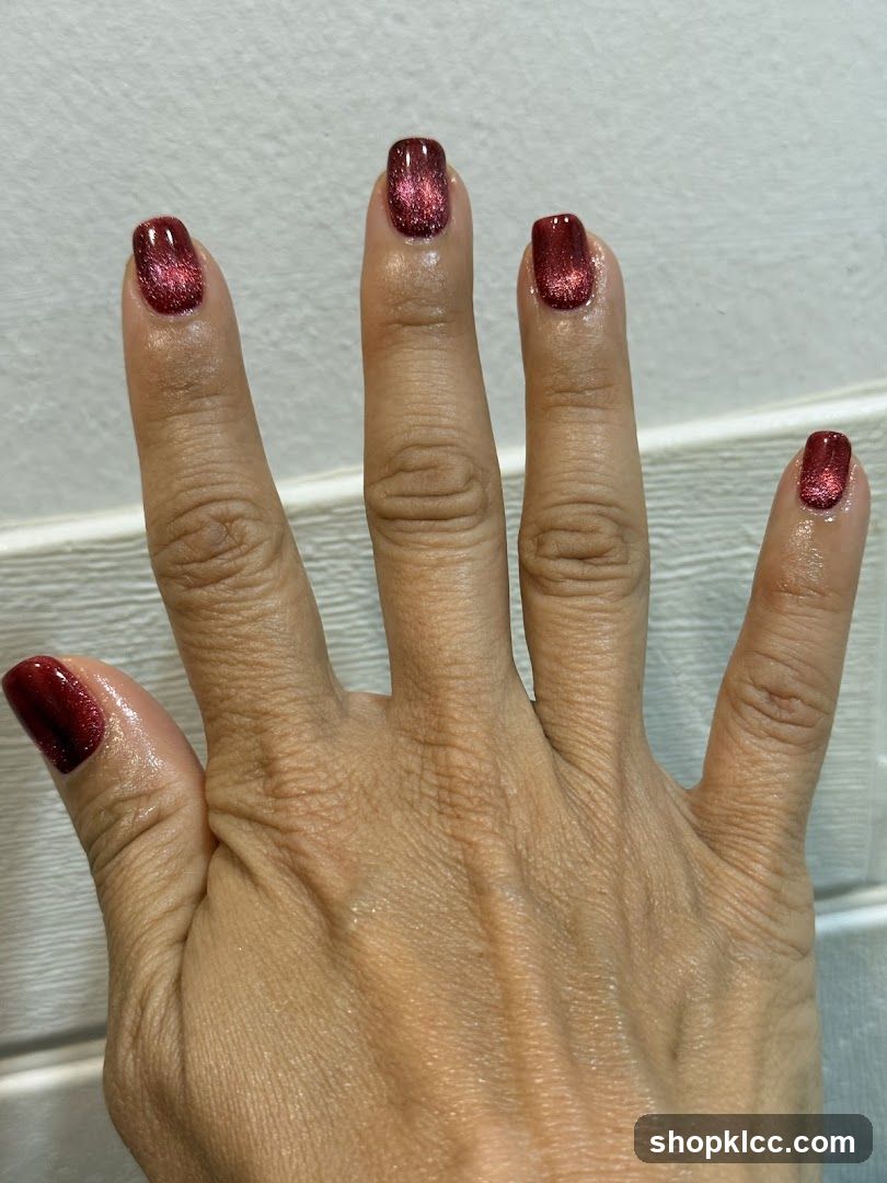 Sparkling Red Nails