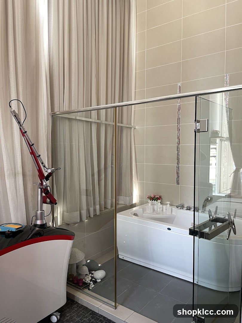 Spa Room with Bathtub and Laser Machine