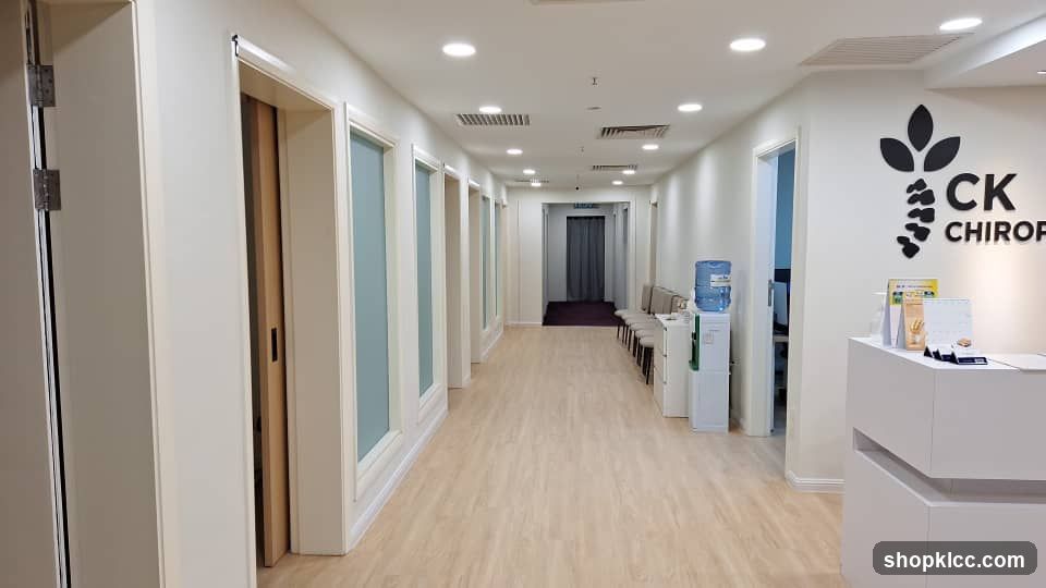 CK CHIROPRACTIC Interior Hallway