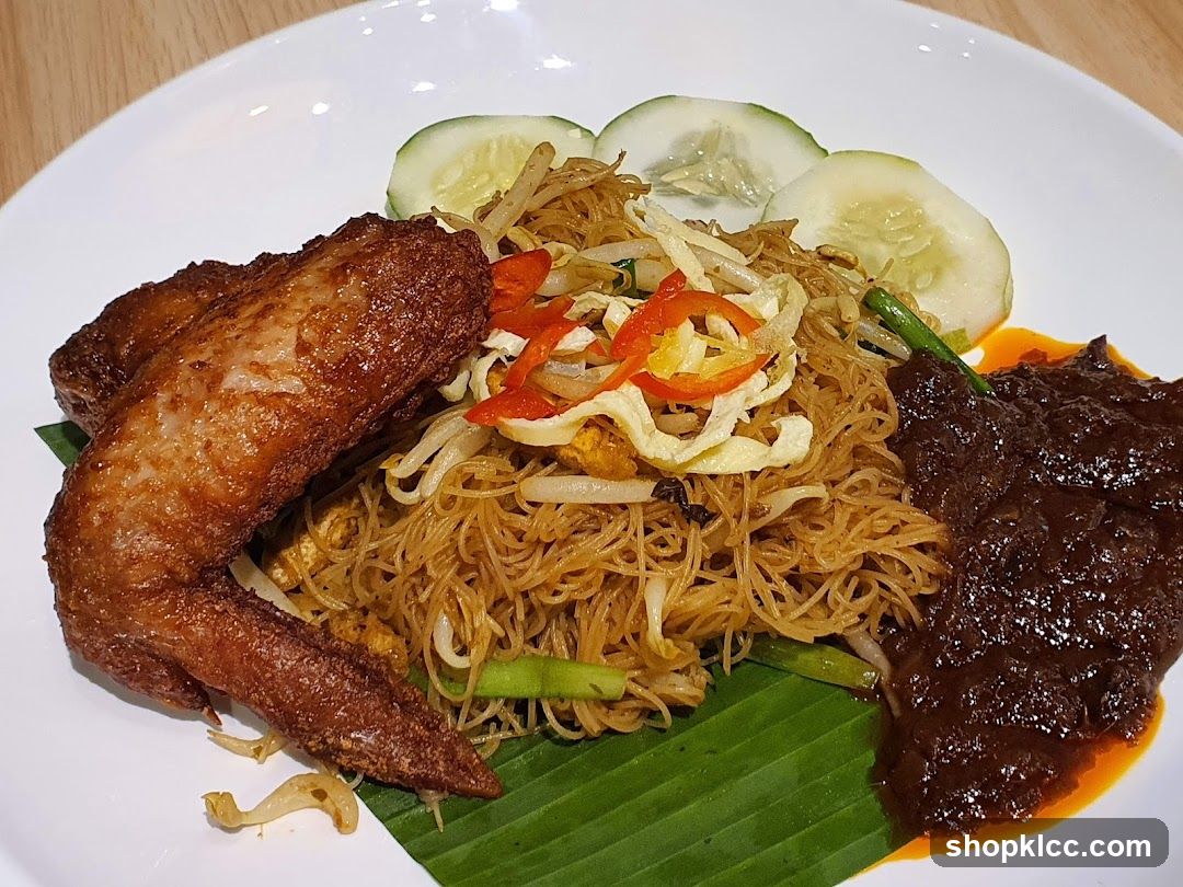 Fried Chicken Wings with Noodles