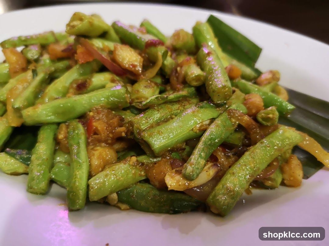 Rak Thai