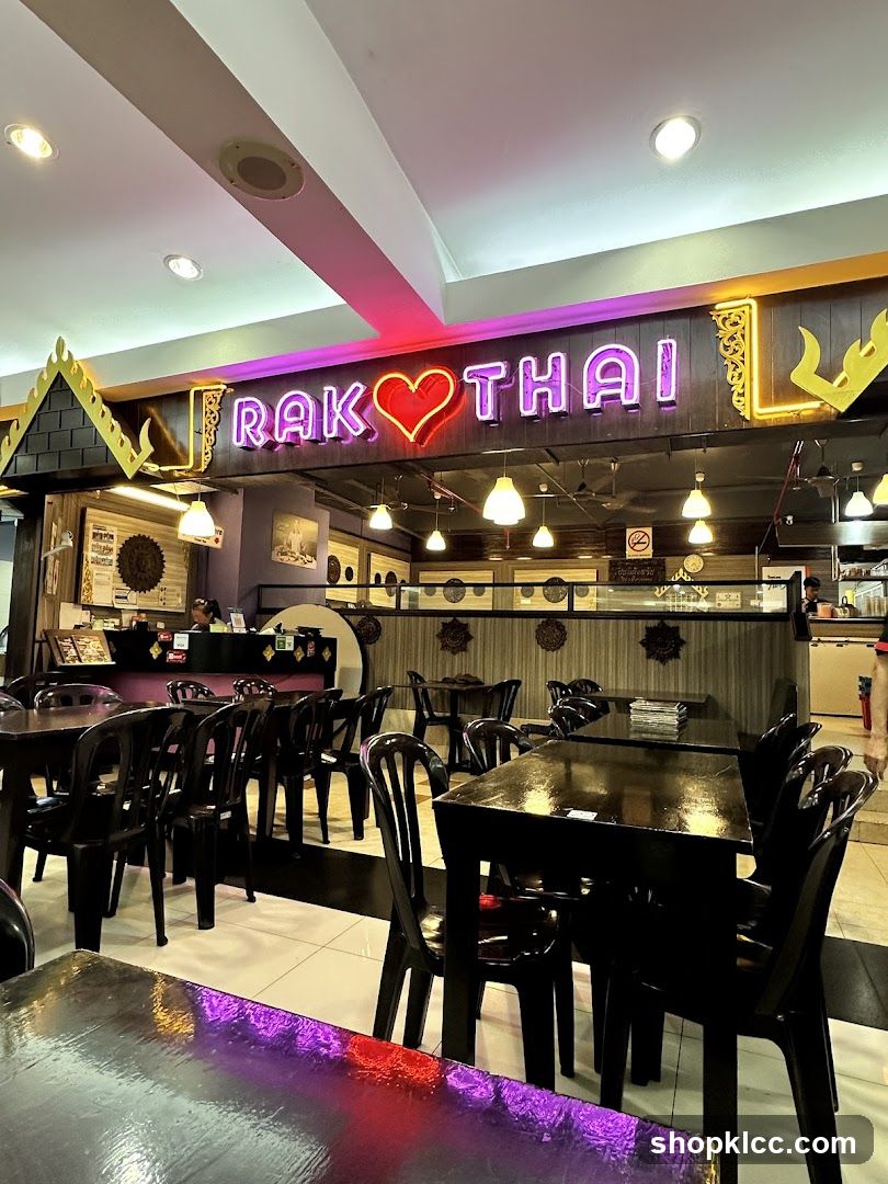 Rak Thai Restaurant Interior