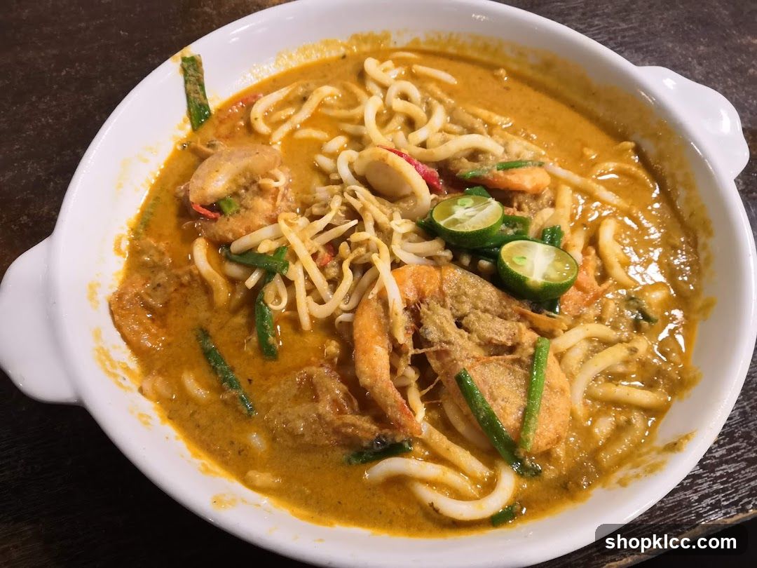 Curry Noodle Dish with Shrimp and Lime