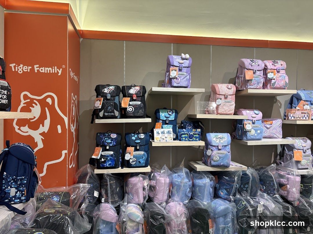 Tiger Family Backpack Display